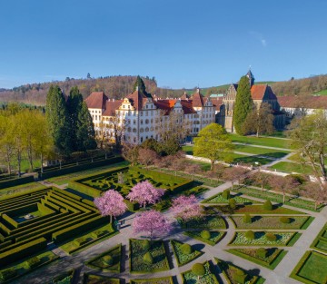 Kloster und Schloss Salem als Schauplatz stimmungsvoller Gartenfestivals