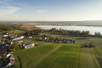 Neue Energie sammeln mit Traumblick auf den Bodensee und die Insel Reichenau