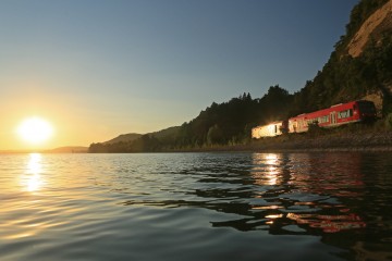 Ausflüge mit Bahn, Bus und Schiff