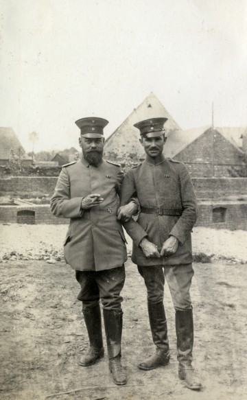 Leutnant Adolf Merk mit einem unbekannten Kameraden