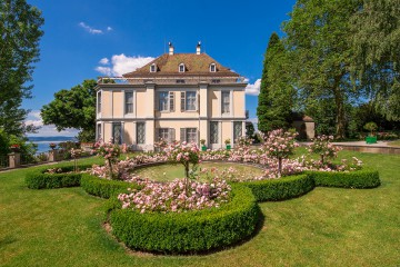 Herrlicher Blick auf das Schloss Arenenberg