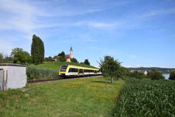 Die Bodenseegürtelbahn vor der Birnau