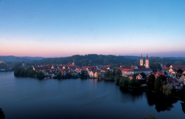 Liebliche Landschaft in Oberschwaben und im Württembergischen Allgäu 