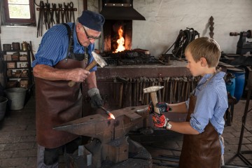 Schmied im Oberschwäbischen Museumsdorf Kürnbach