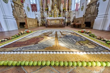 Kunstvolle Tradition zum Erntedank