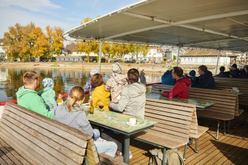 Herbst-Hopping-Schiff vor Reichenau