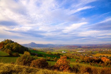 Herrlicher Blick auf die Vulkankegel im Hegau 
