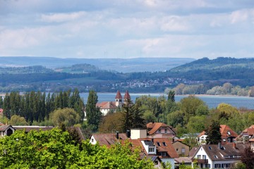 St. Peter und Paul Kirche aus der Ferne