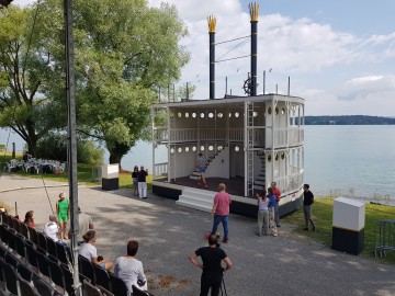 Leben auf der See-Bühne