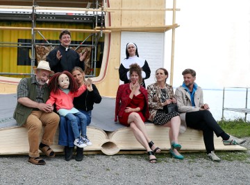 See-Burgtheater-Ensemble auf der Kreuzlinger Seebühne