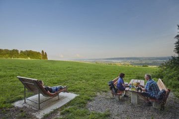 Beim Wandern den herrlichen Ausblick genießen