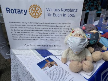 Stand auf Wochenmarkt am 23.5.